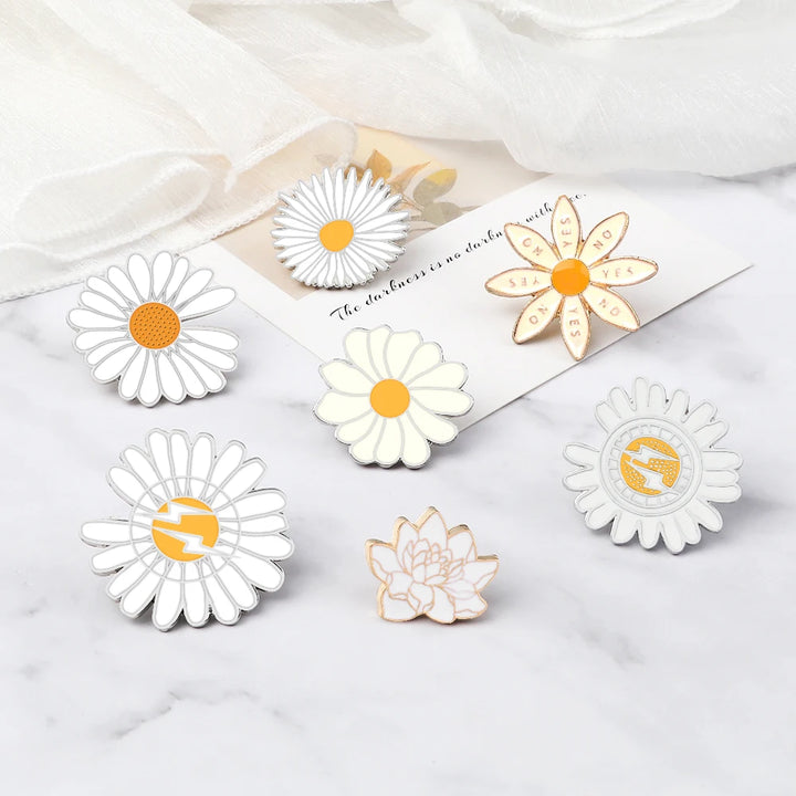 Bee/ Sunflower/ Daisy Enamel Pin 1pcs